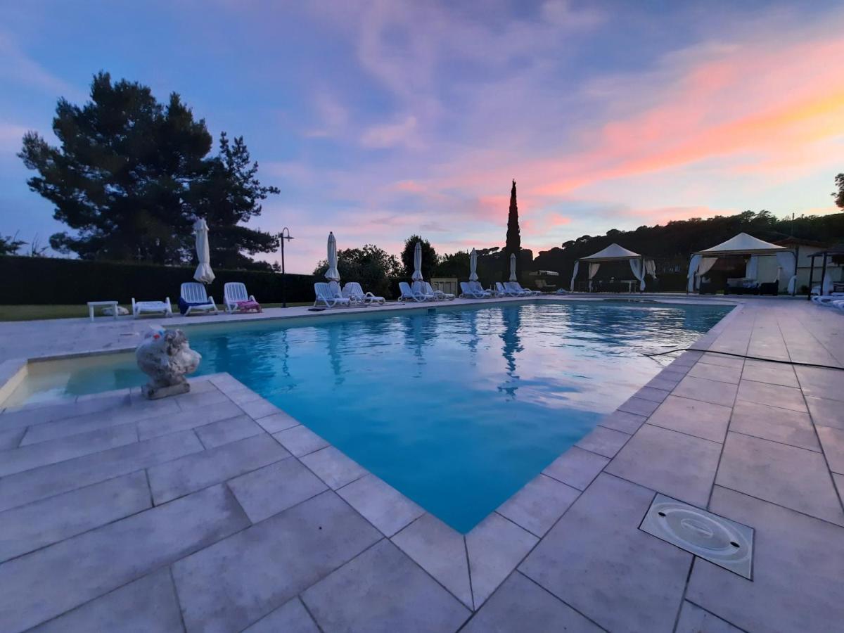 Il Casolare Val Di Mare Apartman Riparbella Kültér fotó
