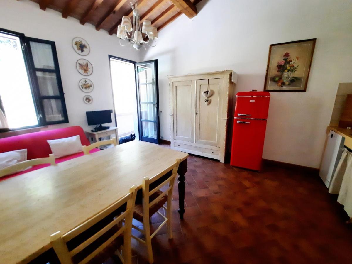 Il Casolare Val Di Mare Apartman Riparbella Kültér fotó